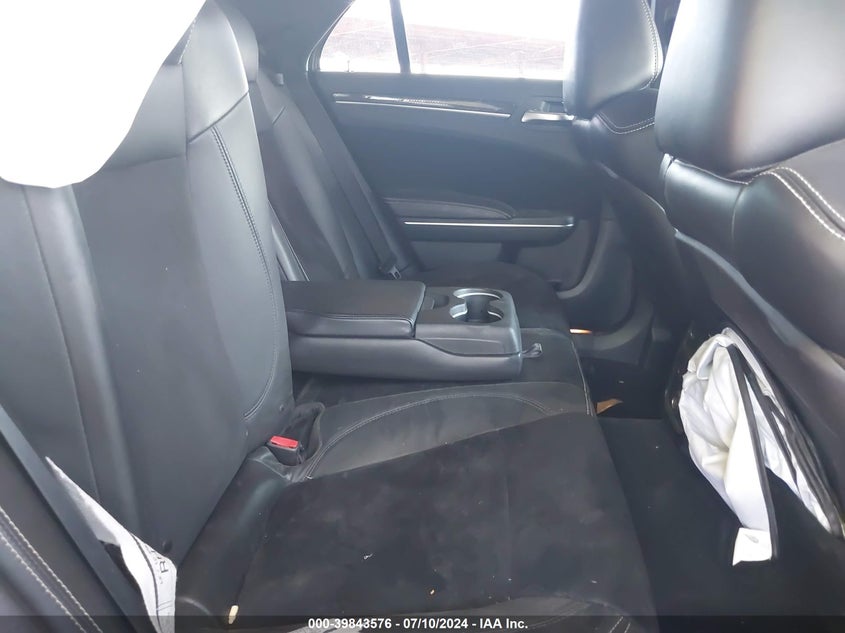 2012 Chrysler 300 Srt8 VIN: 2C3CCAFJ7CH801071 Lot: 39843576