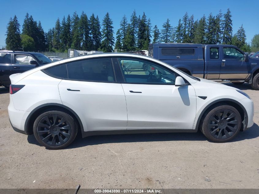 2021 Tesla Model Y Standard Range Rear-Wheel Drive VIN: 5YJYGDED8MF103997 Lot: 39843890