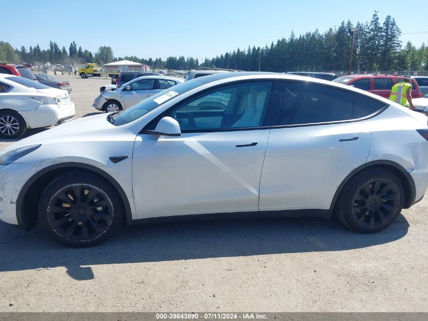 2021 Tesla Model Y Standard Range Rear-Wheel Drive VIN: 5YJYGDED8MF103997 Lot: 39843890