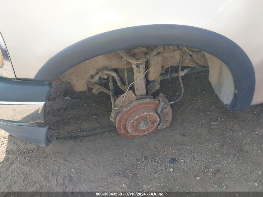 1999 Ford F-150 Lariat/Work Series/Xl/Xlt VIN: 1FTRX18W2XNB14838 Lot: 39843960