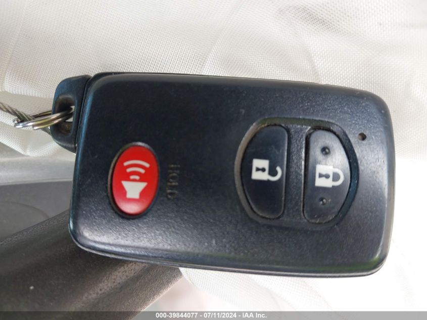 2011 Toyota Prius Three VIN: JTDKN3DU3B0292786 Lot: 39844077