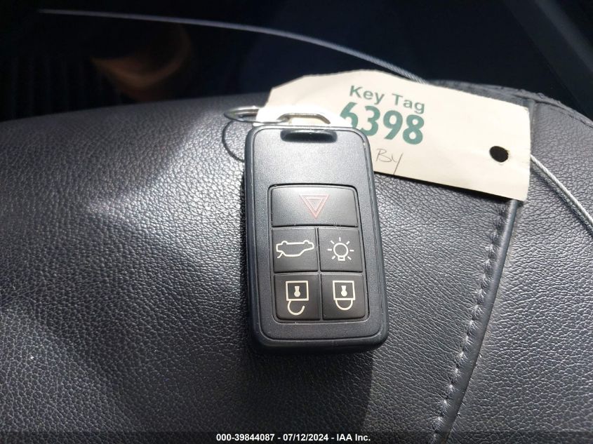 2016 VOLVO XC70 T5 PREMIER - YV4612NK4G1240585