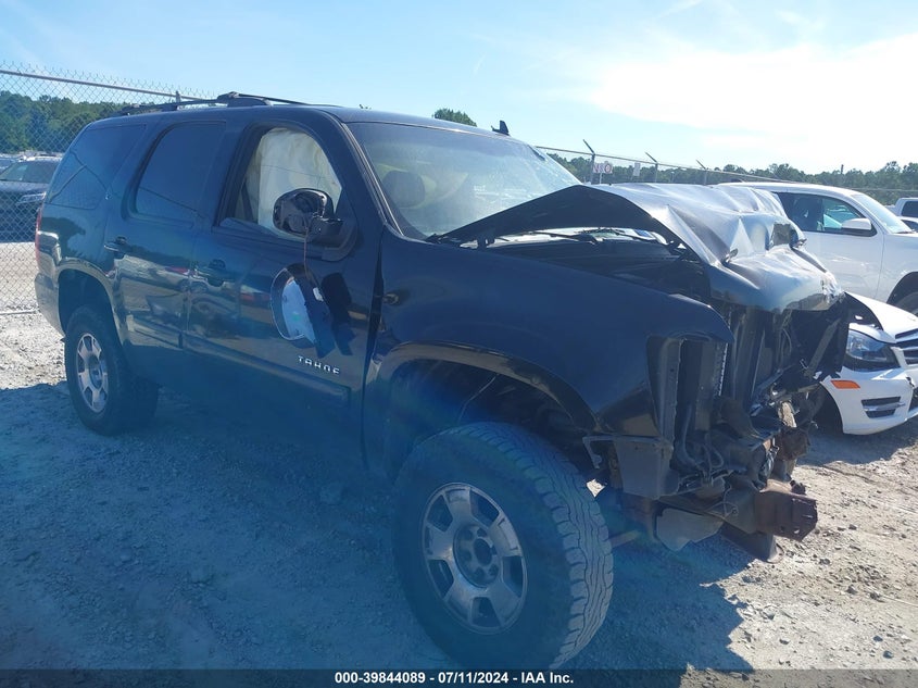 2008 CHEVROLET TAHOE VIN: 1GNFC13028R207460