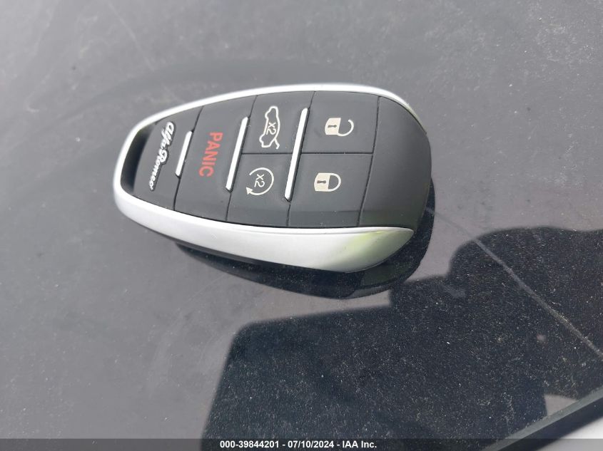 2018 Alfa Romeo Giulia Ti Sport Awd VIN: ZARFAEEN0J7597805 Lot: 39844201