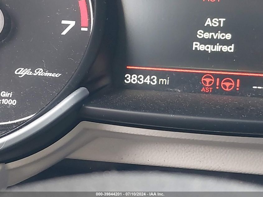 2018 Alfa Romeo Giulia Ti Sport Awd VIN: ZARFAEEN0J7597805 Lot: 39844201