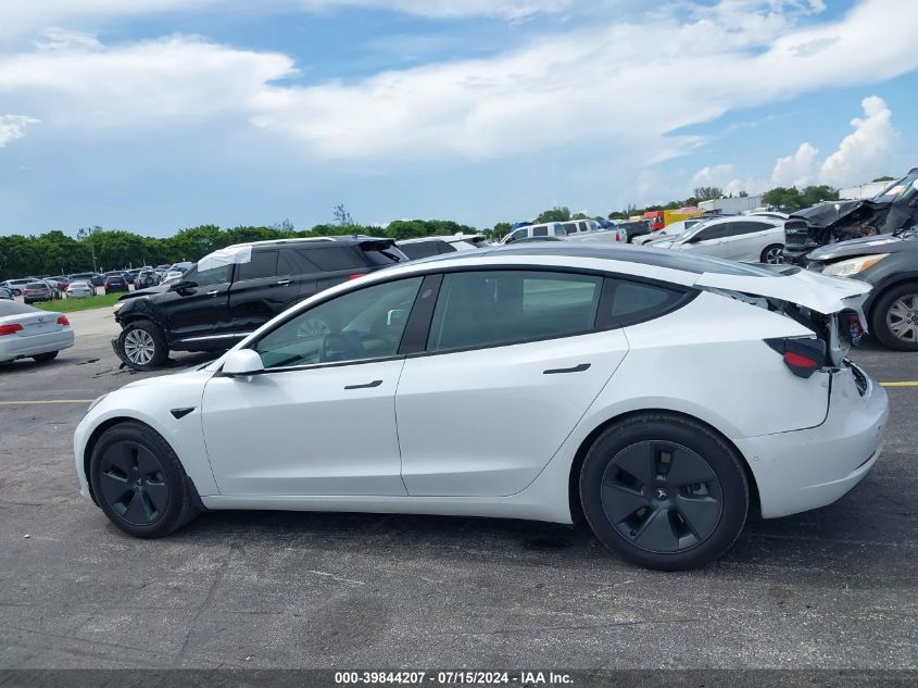 2022 Tesla Model 3 Long Range Dual Motor All-Wheel Drive VIN: 5YJ3E1EB0NF103085 Lot: 39844207