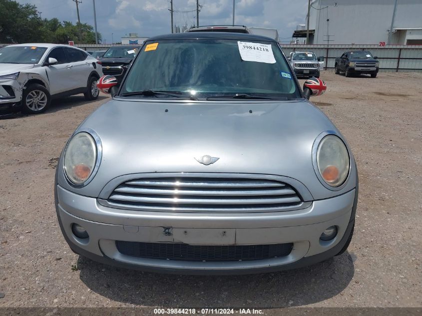 2007 Mini Cooper VIN: WMWMF33567TT55320 Lot: 39844218