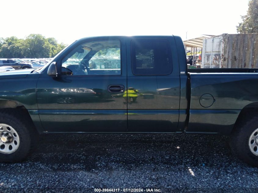 2005 Chevrolet Silverado 1500 Work Truck VIN: 1GCEK19B55E144048 Lot: 39844317