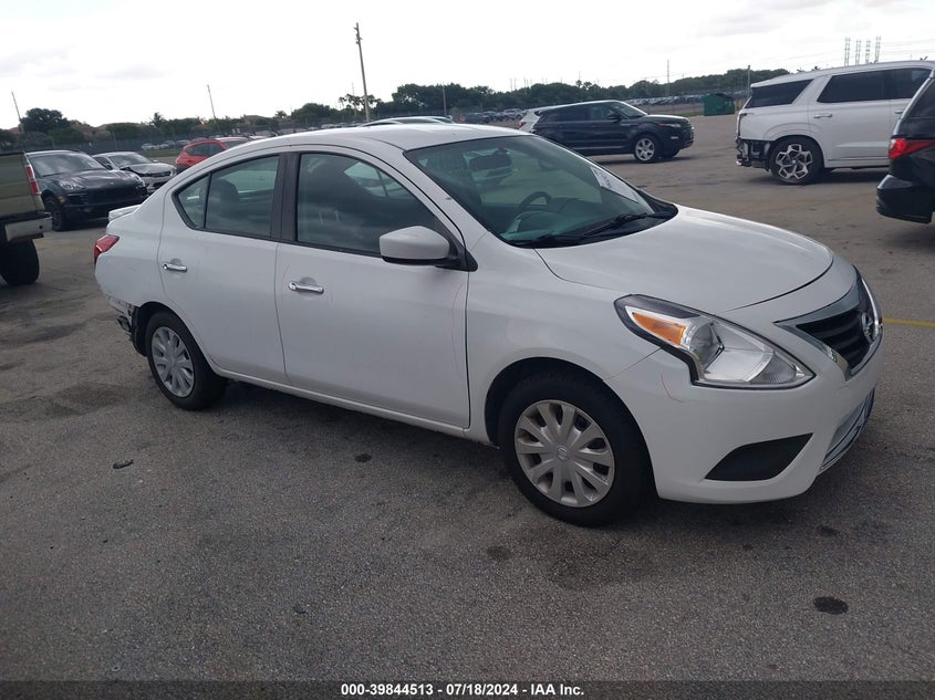 2019 Nissan Versa