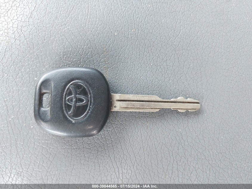 2007 Toyota Sienna Xle VIN: 5TDZK22C97S049421 Lot: 39844565