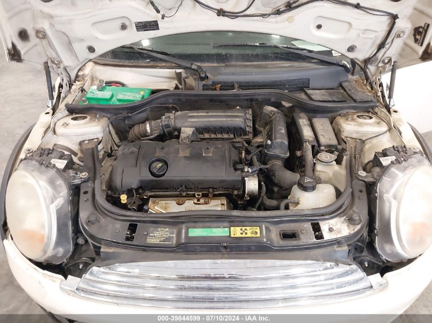 2009 Mini Cooper VIN: WMWMF33509TU74242 Lot: 39844599