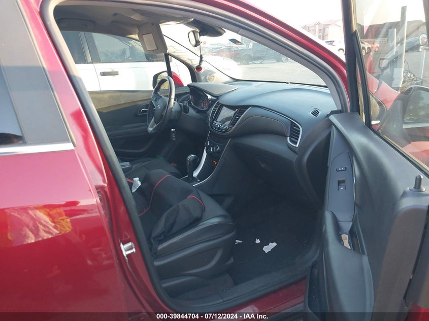 VIN 3GNCJLSB4KL120309 2019 CHEVROLET TRAX LT