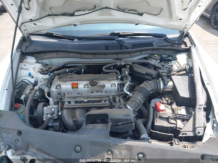 2011 Honda Accord 2.4 Ex VIN: 1HGCP2F70BA009742 Lot: 39844759