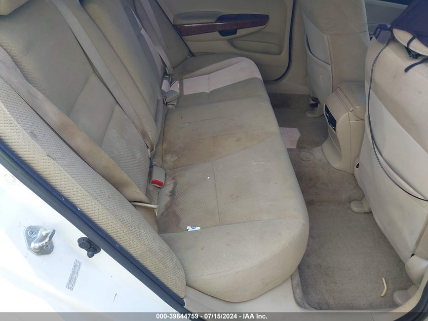 2011 Honda Accord 2.4 Ex VIN: 1HGCP2F70BA009742 Lot: 39844759