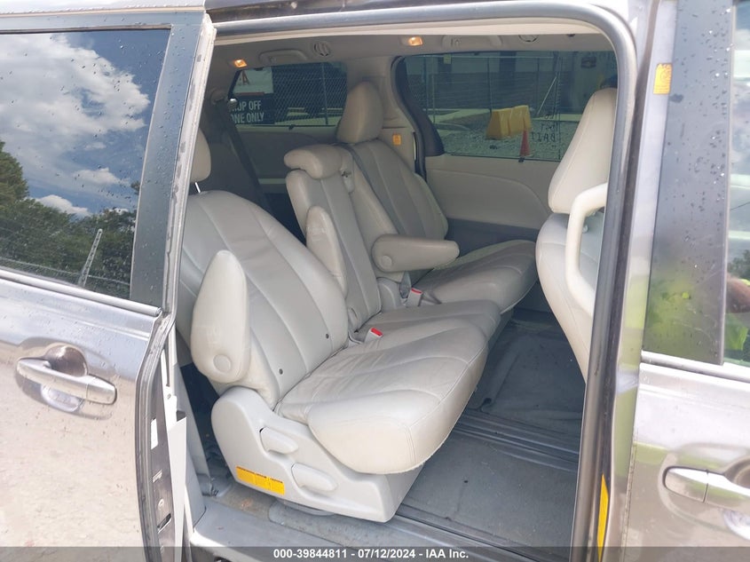 2012 Toyota Sienna Le V6 8 Passenger VIN: 5TDKK3DC7CS266030 Lot: 39844811