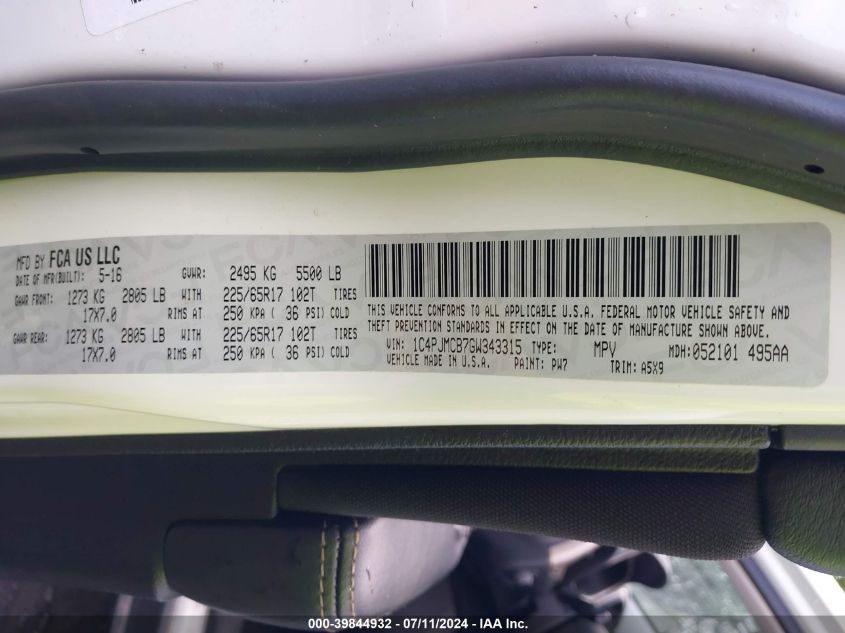 2016 Jeep Cherokee Latitude VIN: 1C4PJMCB7GW343315 Lot: 39844932