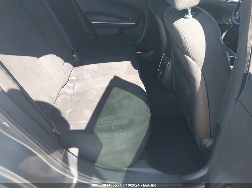 2012 Chrysler 300 VIN: 2C3CCAAG2CH143297 Lot: 39844955