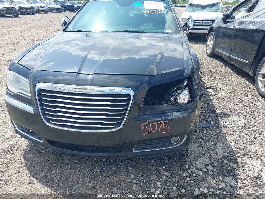 2C3CK6CT1BH530612 2011 Chrysler 300C Awd