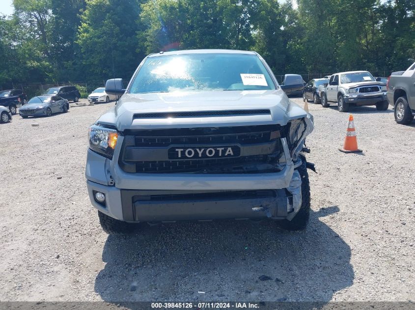 2017 Toyota Tundra Trd Pro 5.7L V8 VIN: 5TFDW5F11HX654537 Lot: 39845126