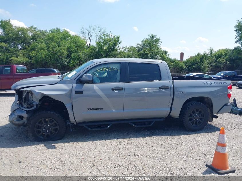 2017 Toyota Tundra Trd Pro 5.7L V8 VIN: 5TFDW5F11HX654537 Lot: 39845126