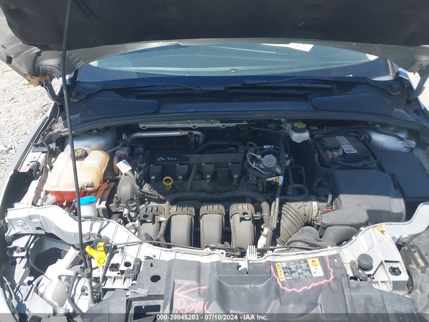 VIN 1FADP3H22HL218512 2017 FORD FOCUS SEL