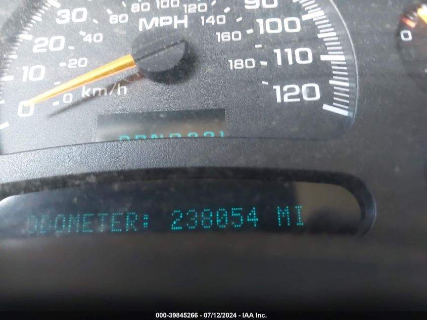 2005 Chevrolet Suburban 1500 Ls VIN: 1GNEC16Z65R193578 Lot: 39845266