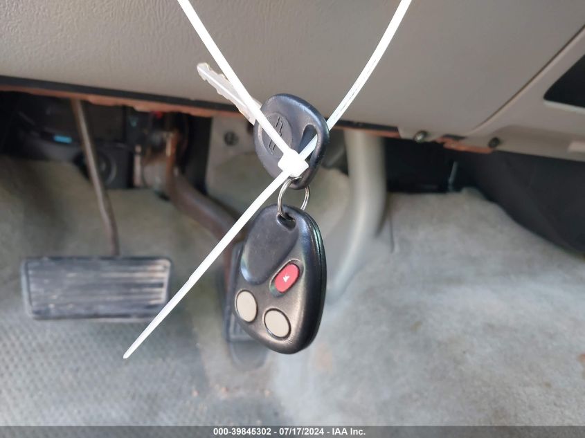 2004 Chevrolet Tahoe Ls VIN: 1GNEK13V74J249027 Lot: 39845302