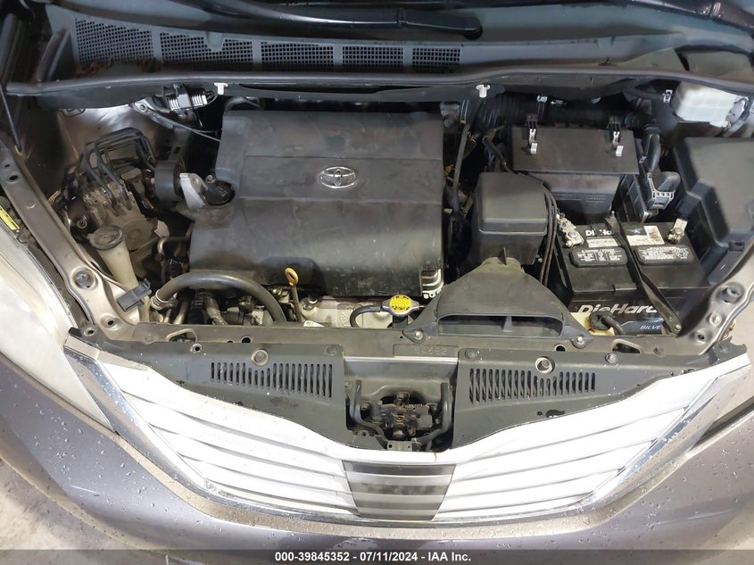 2013 Toyota Sienna Limited V6 7 Passenger VIN: 5TDYK3DCXDS366683 Lot: 39845352