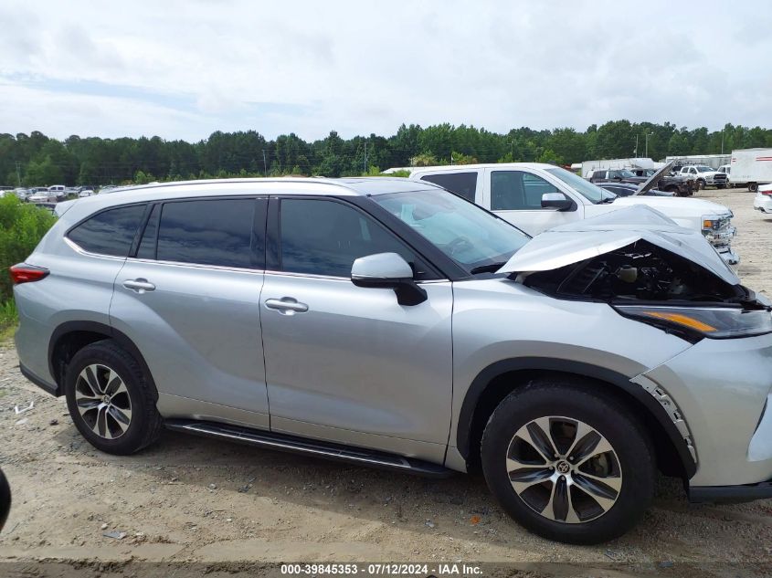 2021 Toyota Highlander Xle VIN: 5TDGZRAH4MS051890 Lot: 39845353