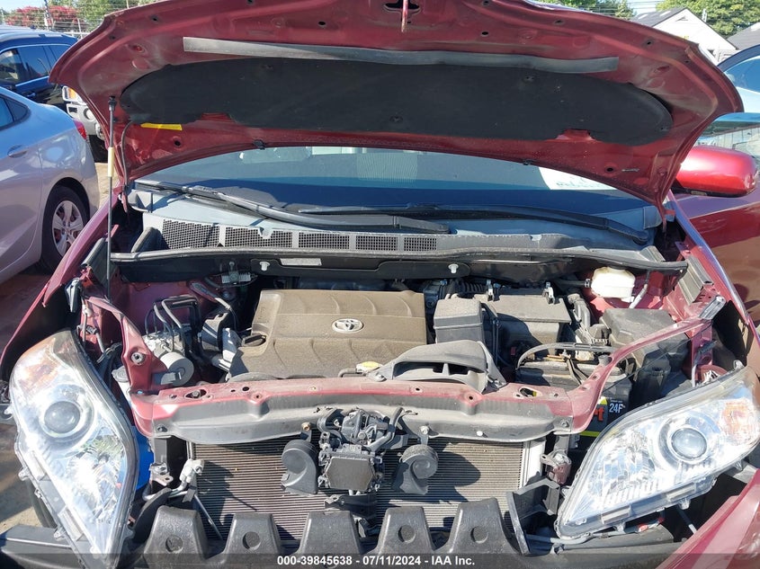 2011 Toyota Sienna Limited V6 VIN: 5TDYK3DCXBS087375 Lot: 39845638