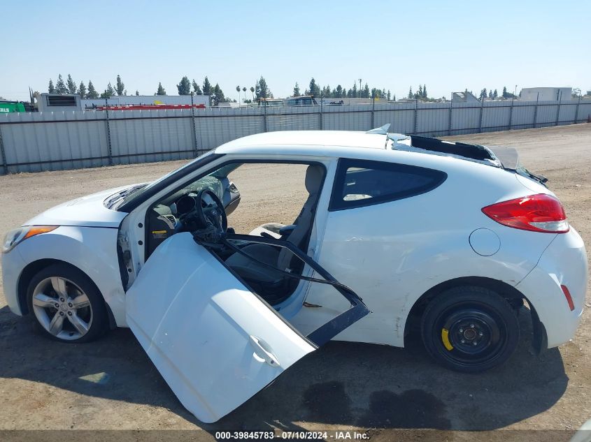 2013 Hyundai Veloster Base W/Gray VIN: KMHTC6AD1DU150489 Lot: 39845783