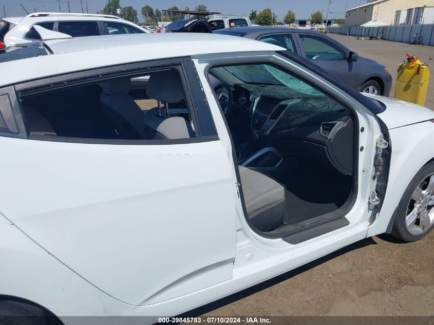 2013 Hyundai Veloster Base W/Gray VIN: KMHTC6AD1DU150489 Lot: 39845783