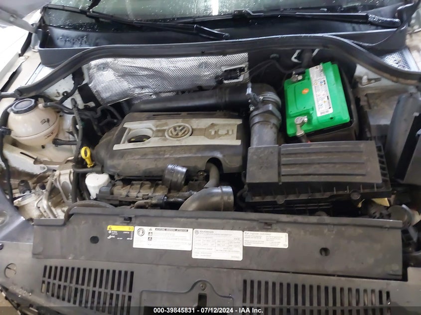 VIN WVGAV7AX4JK003611 2018 VOLKSWAGEN TIGUAN LIMITED 2.0T