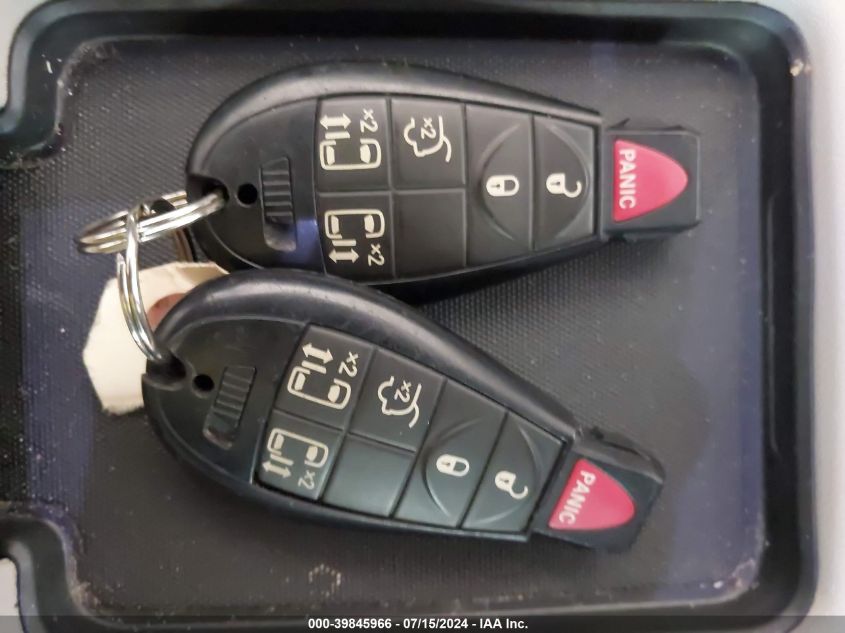 2011 Chrysler Town & Country Touring VIN: 2A4RR5DG8BR687734 Lot: 39845966