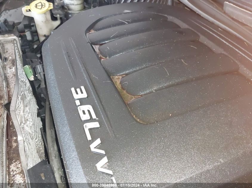 2011 Chrysler Town & Country Touring VIN: 2A4RR5DG8BR687734 Lot: 39845966