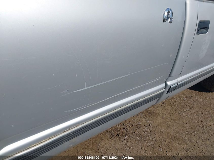 1995 Chevrolet Gmt-400 C2500 VIN: 1GCGC24K8SE137206 Lot: 39846100