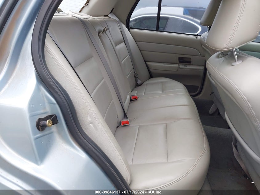 2FAFP74W73X159087 2003 Ford Crown Victoria Lx