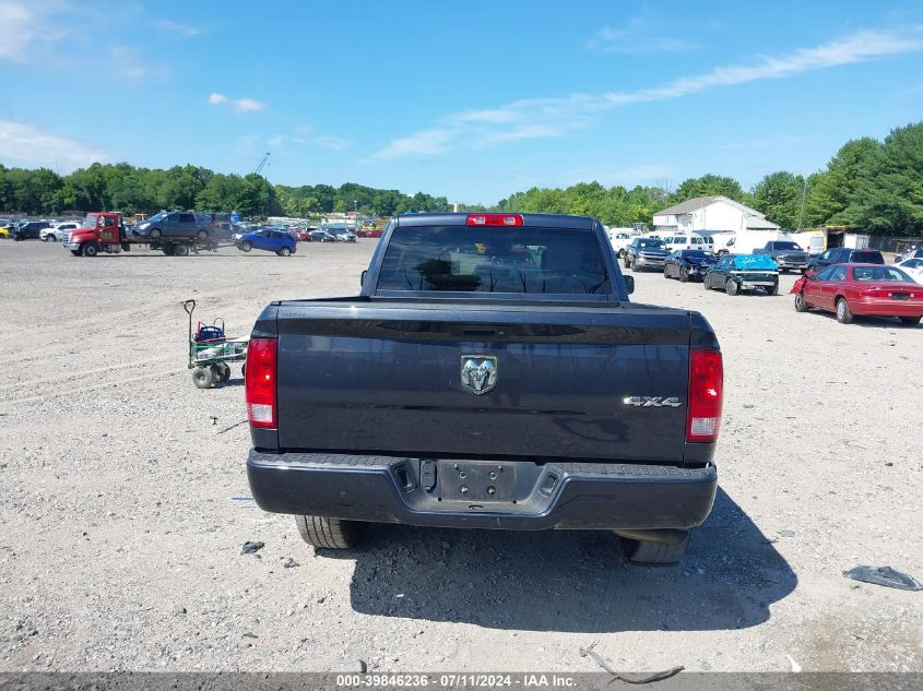 2017 Ram 1500 Express Quad Cab 4X4 6'4 Box VIN: 1C6RR7FG2HS617546 Lot: 39846236