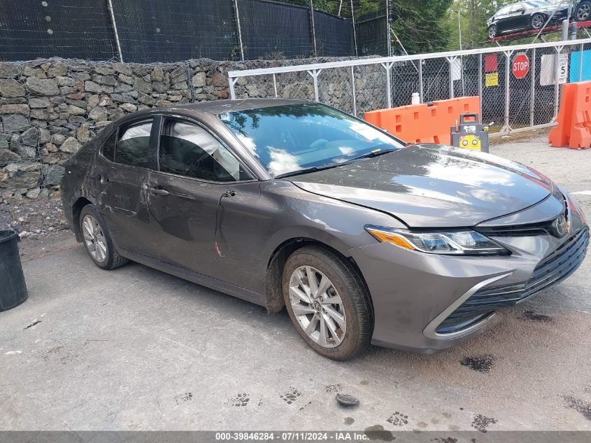 4T1C11AK1RU907664 2024 TOYOTA CAMRY - Image 1