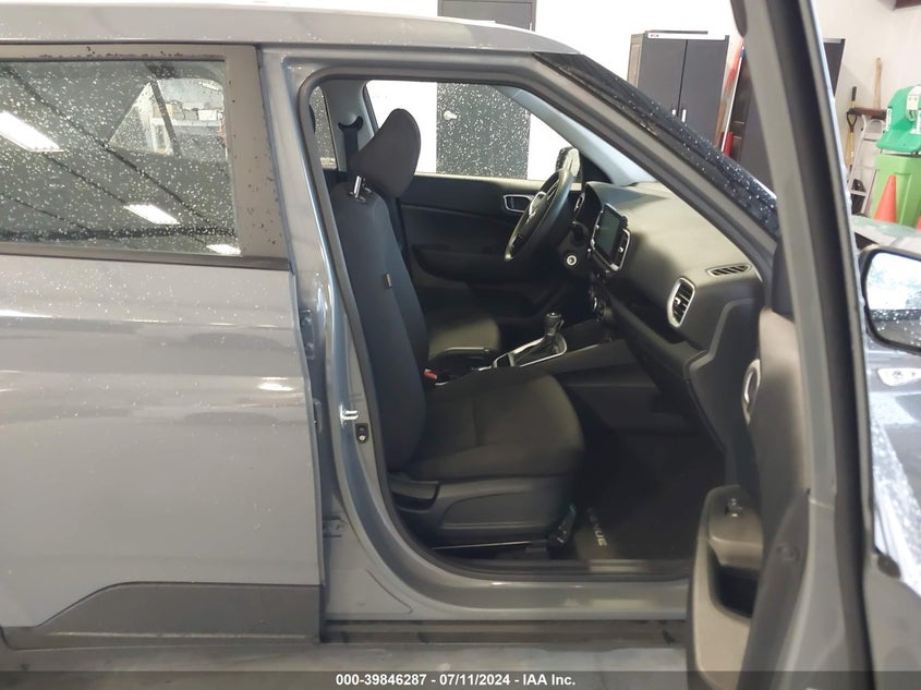 2021 Hyundai Venue Se VIN: KMHRB8A38MU120826 Lot: 39846287