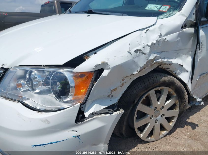 2016 Chrysler Town & Country Touring VIN: 2C4RC1BG9GR245782 Lot: 39846289