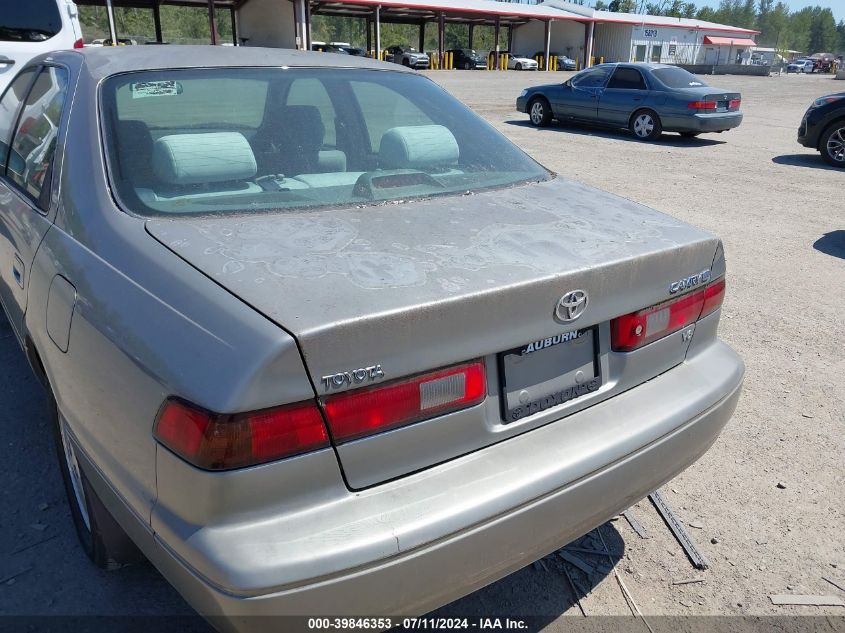 1999 Toyota Camry Le V6 VIN: JT2BF28K0X0198476 Lot: 39846353