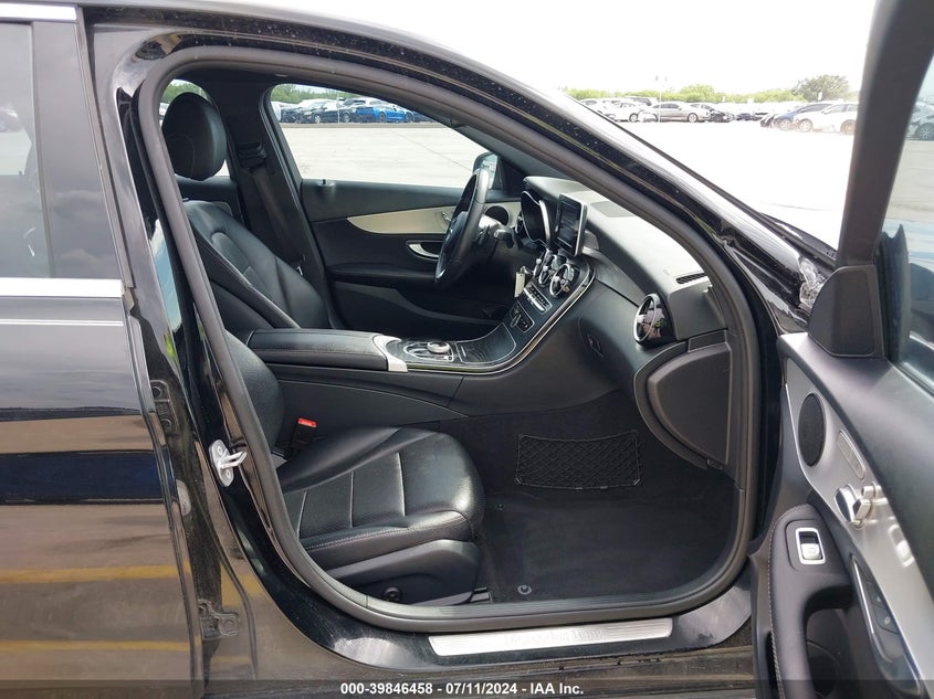VIN 55SWF4JB8JU274807 2018 MERCEDES-BENZ C 300