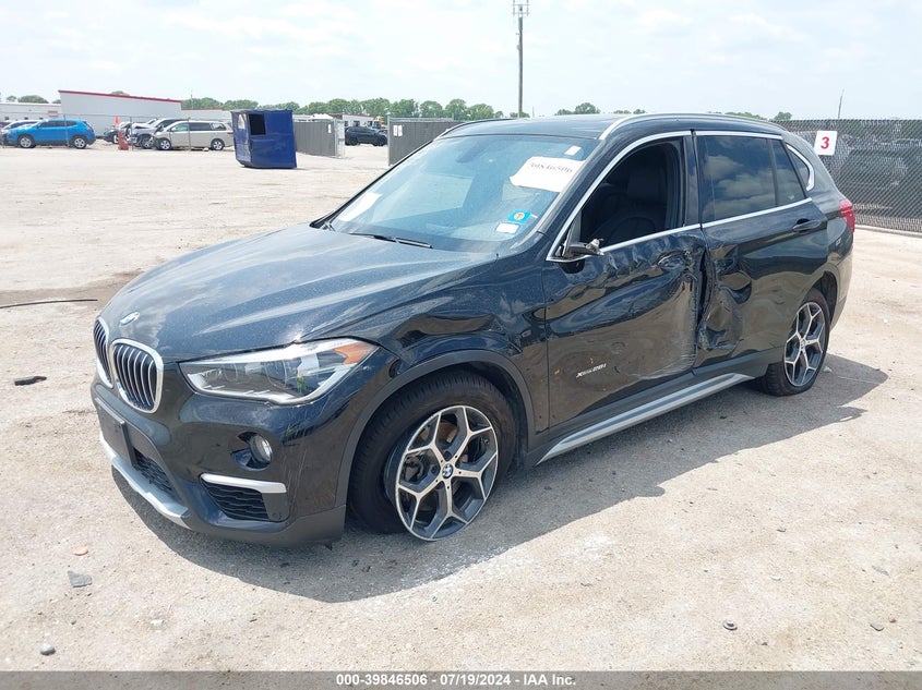 VIN WBXHT3C36H5F84233 2017 BMW X1 XDRIVE28I