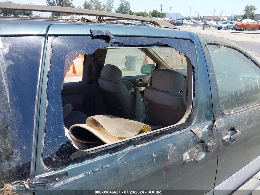 2000 Toyota Sienna Le/Xle VIN: 4T3ZF13C8YU186623 Lot: 39846627