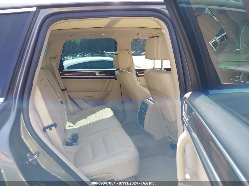 2011 Volkswagen Touareg Vr6 Lux VIN: WVGFF9BPXBD007116 Lot: 39847057