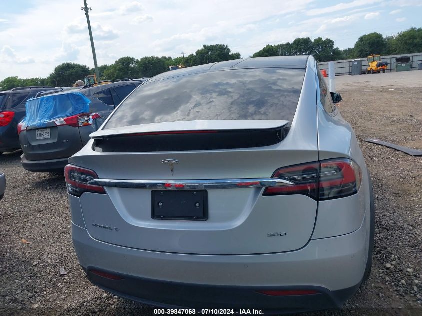 2016 Tesla Model X 60D/70D/75D/90D VIN: 5YJXCAE22GF002558 Lot: 39847068