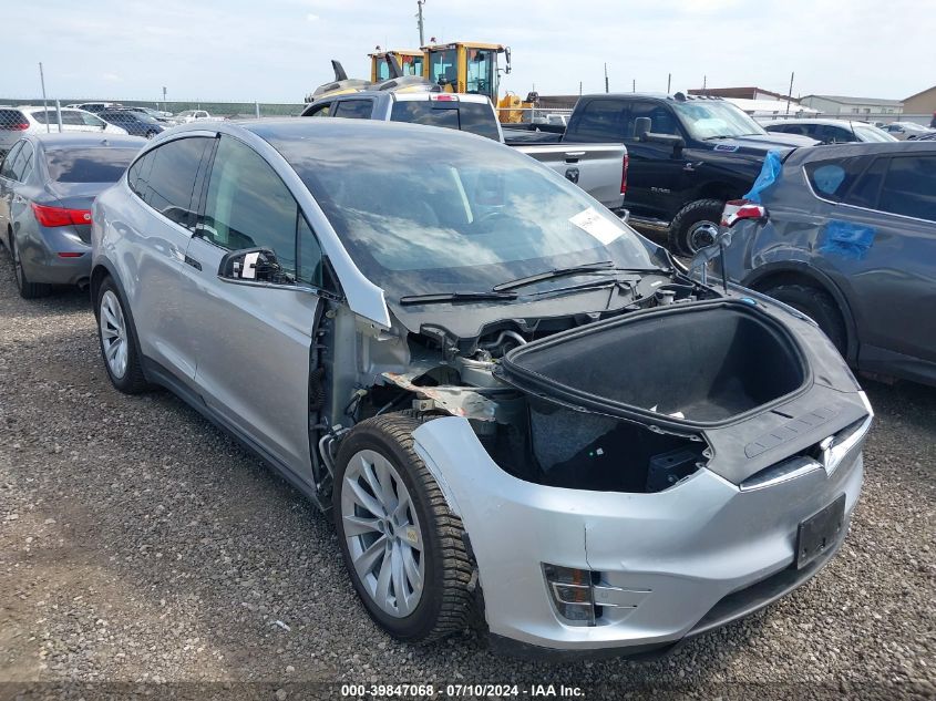 2016 Tesla Model X 60D/70D/75D/90D VIN: 5YJXCAE22GF002558 Lot: 39847068