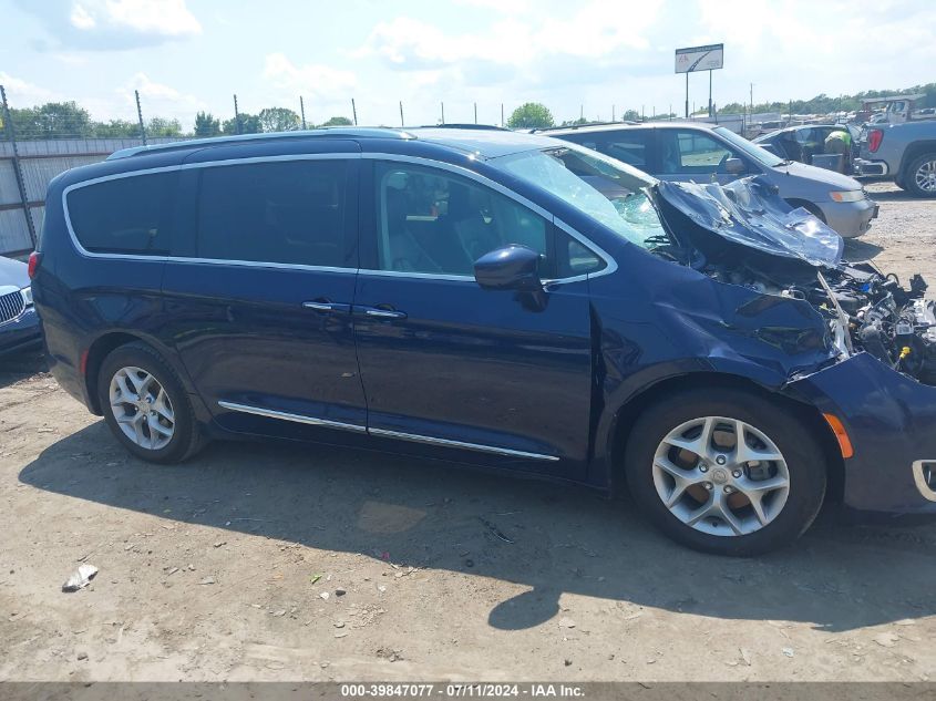 2019 Chrysler Pacifica Touring L VIN: 2C4RC1BG9KR547906 Lot: 39847077