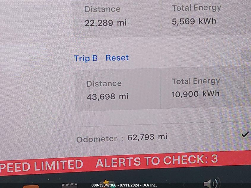 5YJ3E1EA4JF032054 2018 Tesla Model 3 Long Range/Mid Range